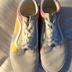 New condition Vans sneakers